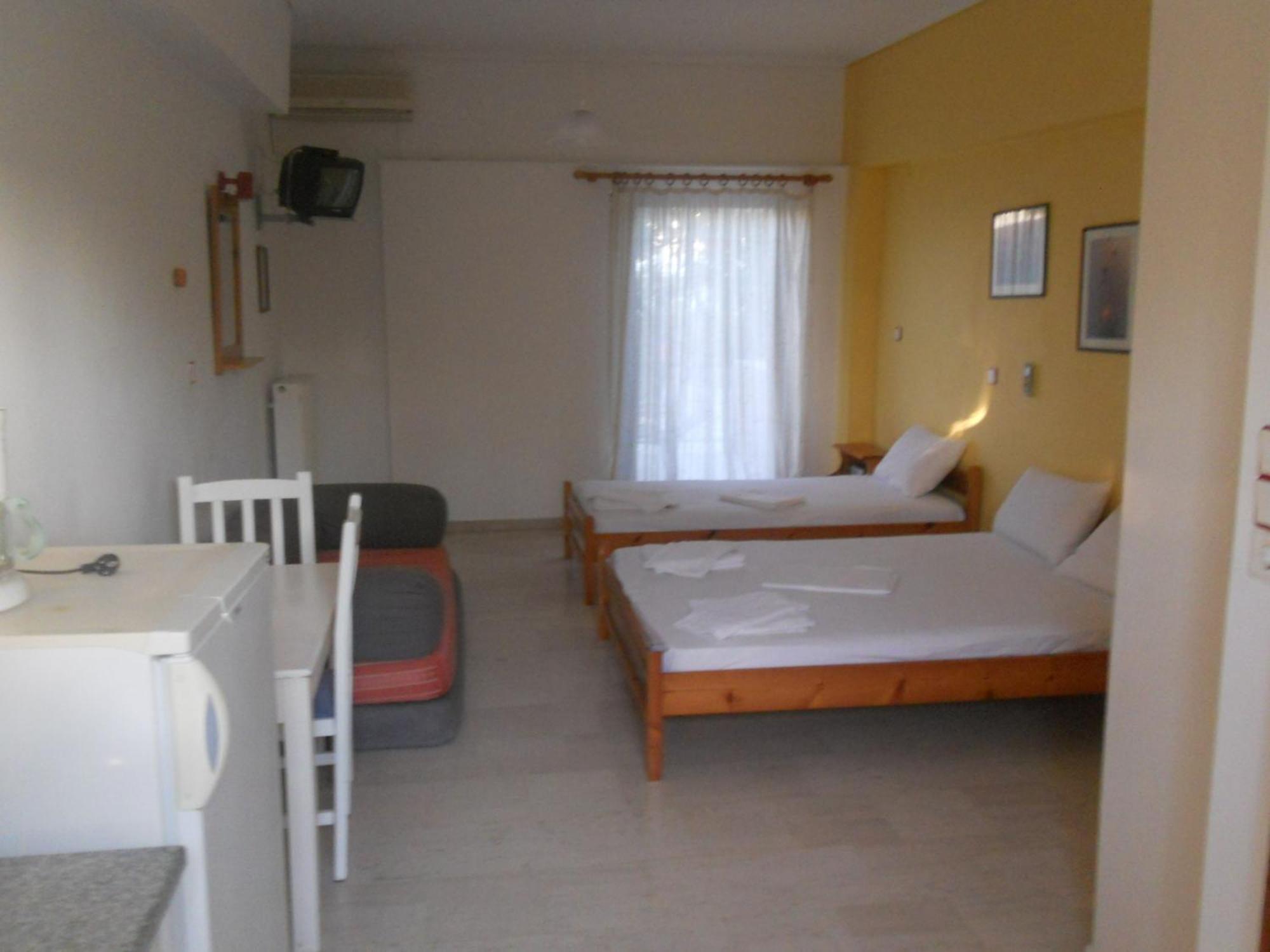 Assimakis Hotel Finikounta Exterior photo